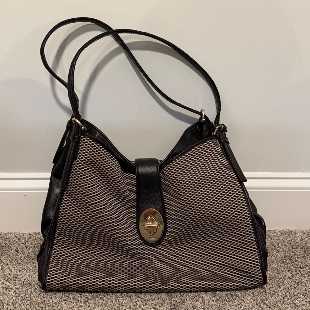 Vintage Coach Soho Woven Jacquard Turnlock Shoulder Bag 82363